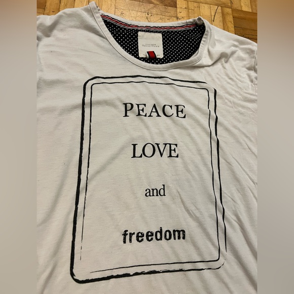 Peace Love & Freedom tee - Picture 3 of 4
